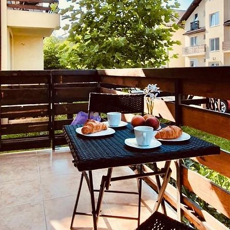 Apartament Comfort Primaverii Risnov Bagian luar foto