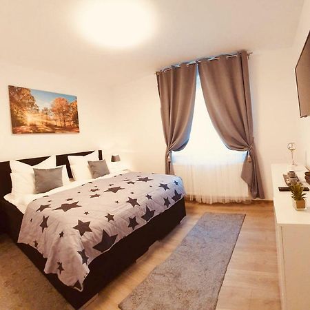 Apartament Comfort Primaverii Risnov Bagian luar foto