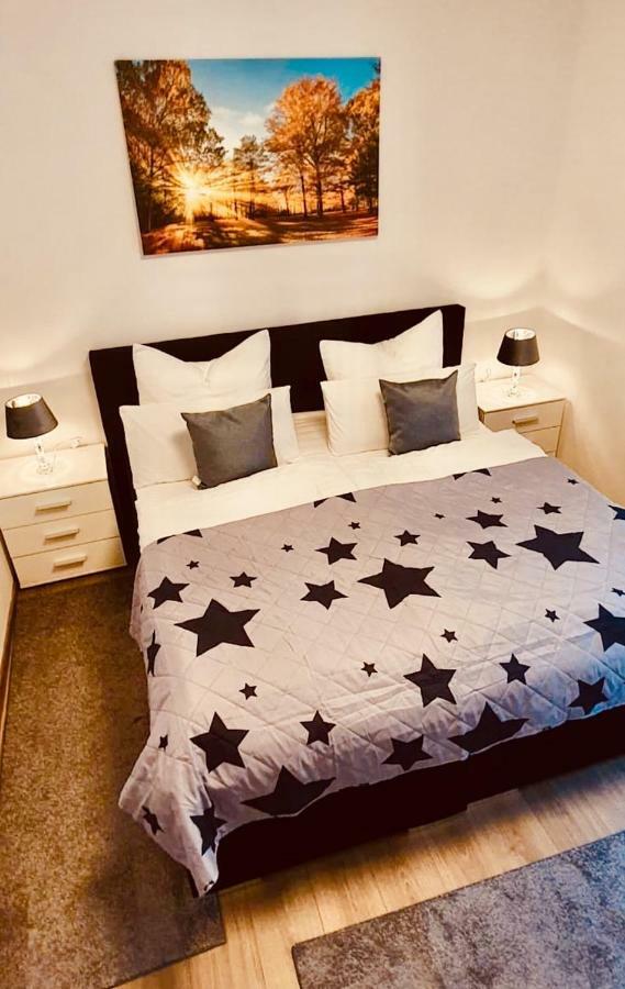 Apartament Comfort Primaverii Risnov Bagian luar foto